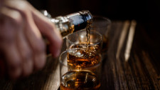 Álcool provoca 2,6 milhões de mortes todos os anos no mundo, alerta OMS