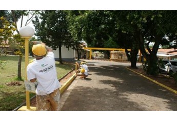 Reeducandos atuaram na execução as melhorias no Lar dos Velhos de Adamantina, realizadas com apoio do Poder Judiciário e da comunidade (Foto: Cedida).