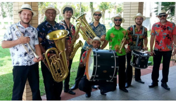 Los Kandangos faz apresentação no SESC Bertioga numa valorização do artista do interior