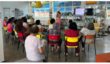 Polícia Civil promove palestra para mulheres na biblioteca municipal de Adamantina