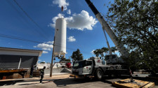 Megaoperação instala tanque metálico de quase 32 toneladas na Sabesp em Adamantina