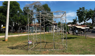 Local onde o menino recebeu o choque eletrico (Imagem: Siga Mais).