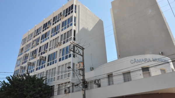 Sessão da Câmara Municipal começa às 18h, com transmissão ao vivo, em vídeo, pela fanpage do poder legislativo local (Foto: Jornal Folha Regional).