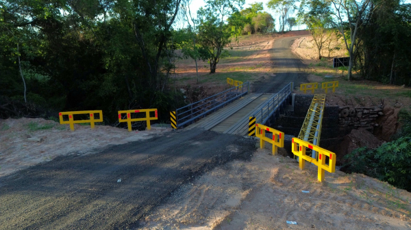 Ponte sobre o Corrego dos Ranchos (Imagem: Fabio Chaves/@adtdrone).