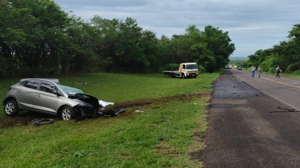 Carro onde estava o soldado bombeiro (Cedida/PM Rodoviaria).