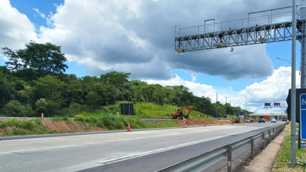 Estrutura montada na SP 310 (Rodovia Washington Luis) em Rio Claro (Cedida/Eixo SP).